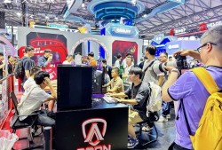 AGON展台首日燃爆ChinaJoy！电竞/3A“两开花”