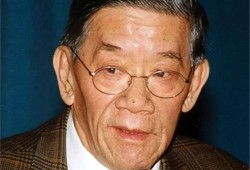 手柄适合动作冒险、射击、竞速等手游。