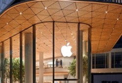 首款可折叠iPhone曝光 iPhone15现感人价友商亮瞎眼！