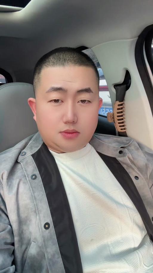 李大伟,一个闪耀的时代之星 第1张 李大伟,一个闪耀的时代之星 第1张