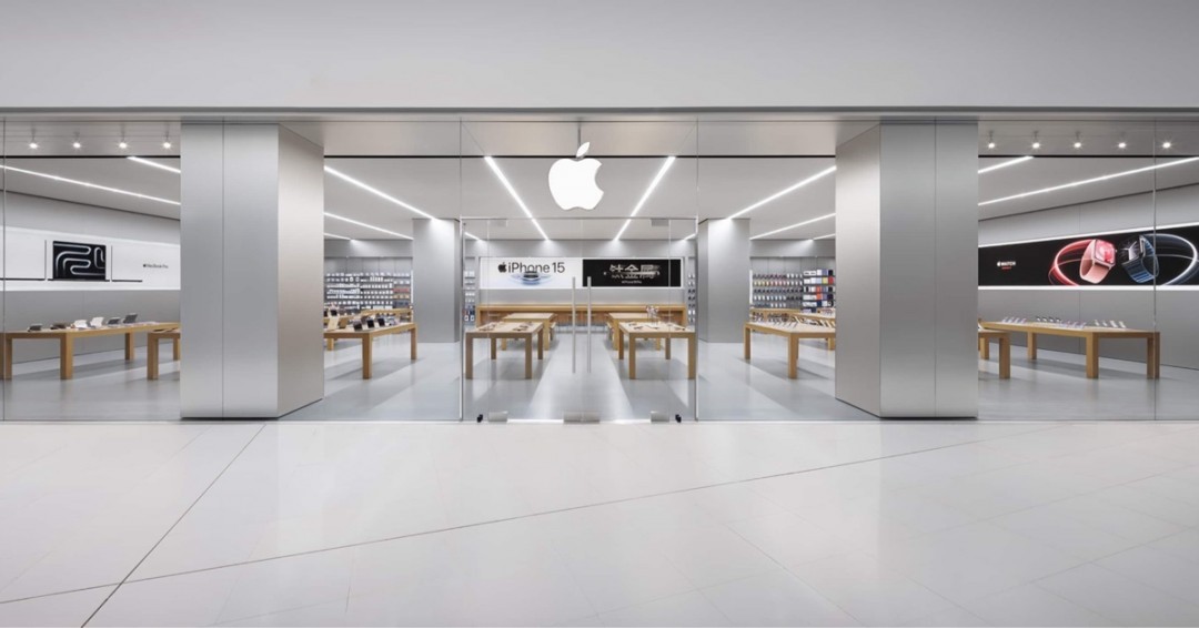 苹果回应关停直营店  iPhone 15现感人价果粉抢疯天！ 第3张