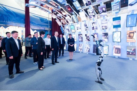 “解码AI 拥抱未来”人工智能科普展在广西科技馆盛大开展  第1张