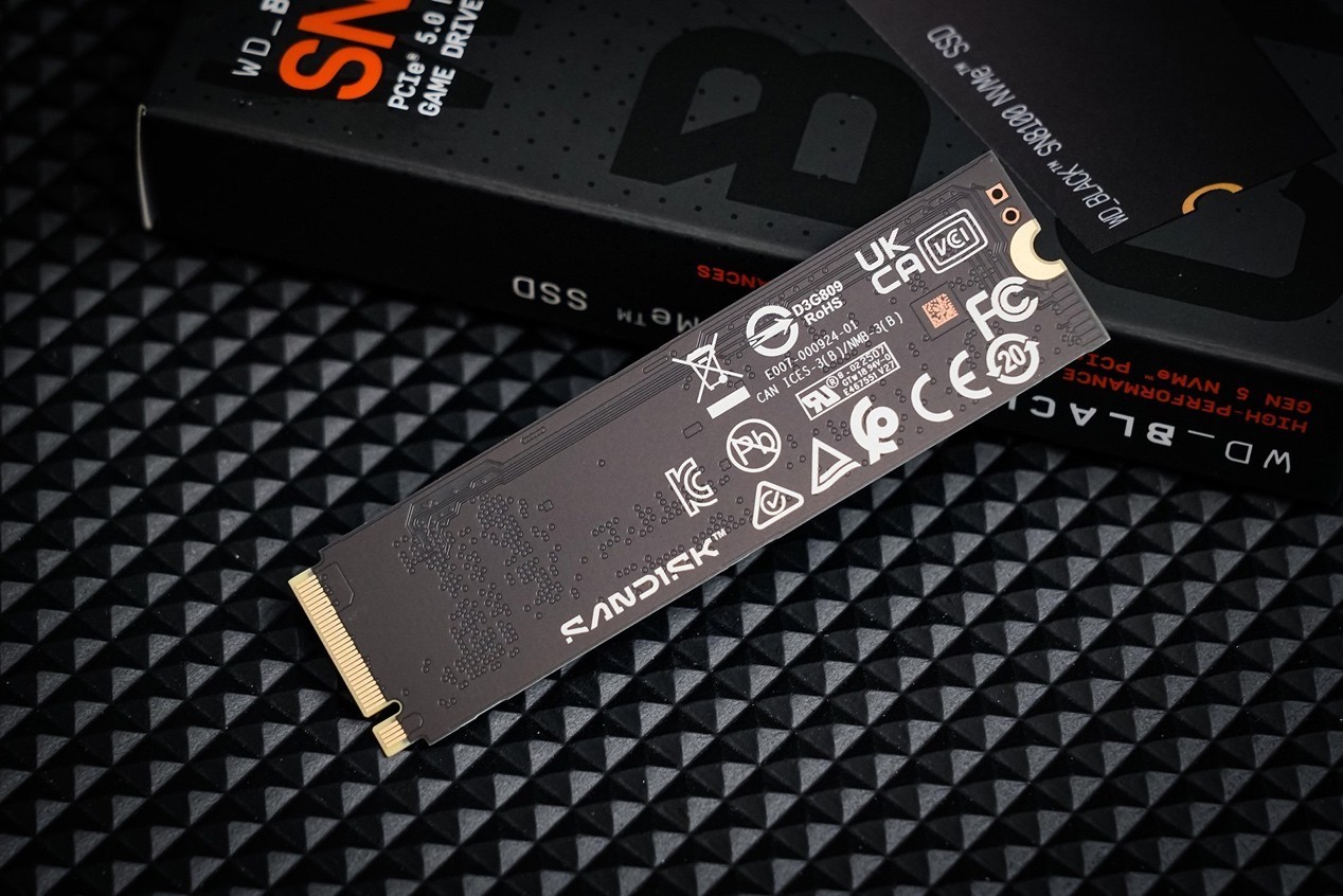 闪迪 WD?BLACK&#8482; SN8100 NVMe&#8482; SSD荣获2025年第十届ChinaJoy黑金奖  第5张